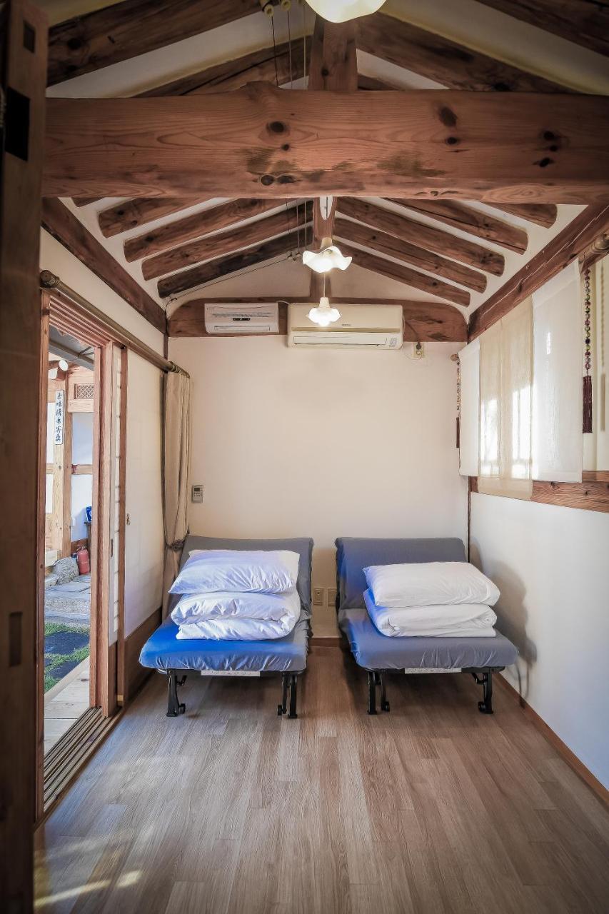 Cheong Yeon Jae Hanok Hotel Сеул Экстерьер фото