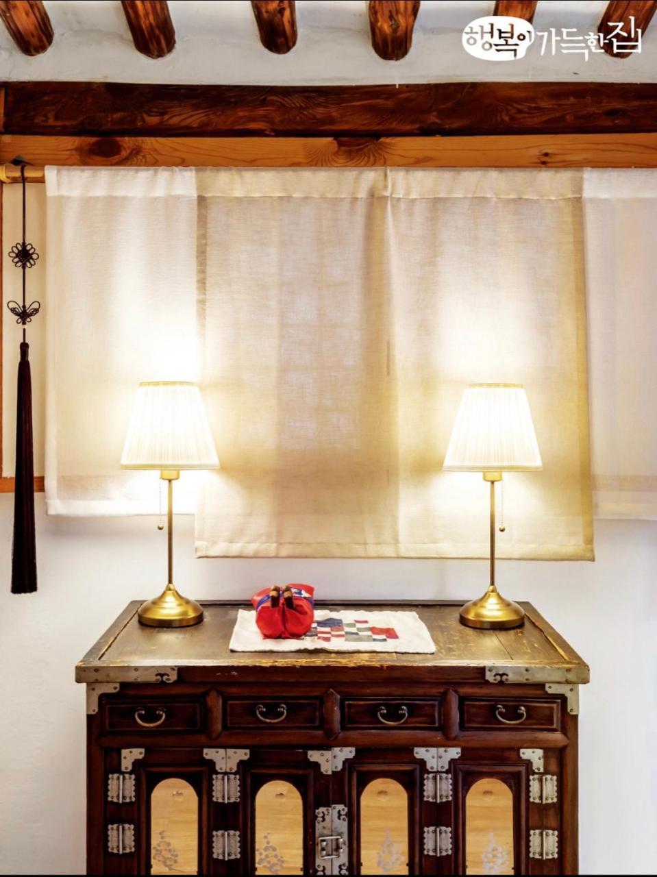 Cheong Yeon Jae Hanok Hotel Сеул Экстерьер фото